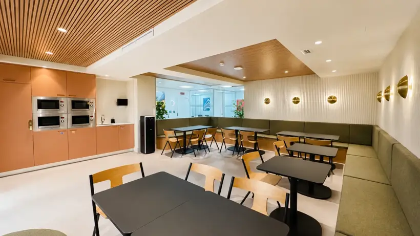 Café & lunch area