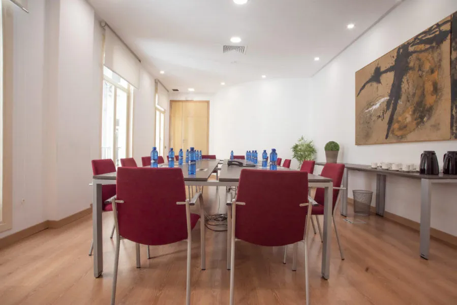 ¿Qué es una sala de juntas?
