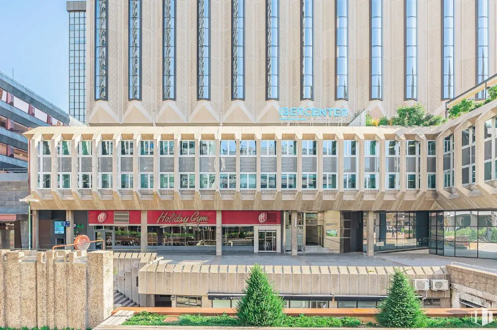 Rent a business center in Castellana