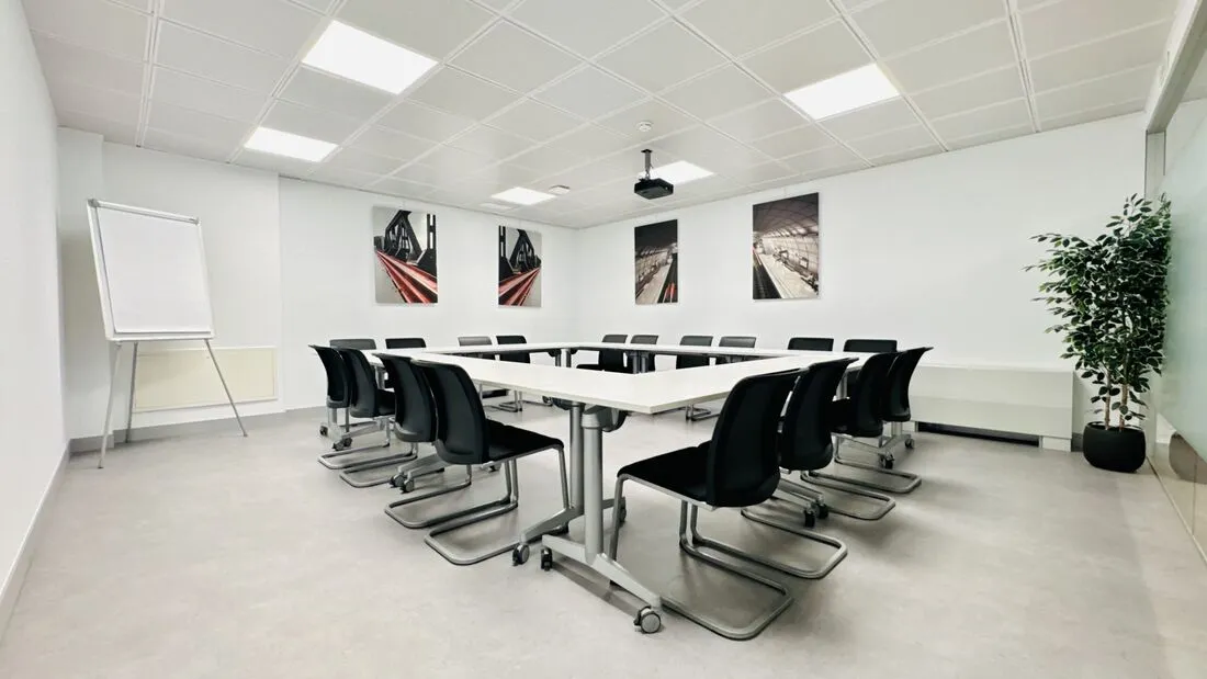 The 10 best meeting rooms in Madrid [Guide 2025].