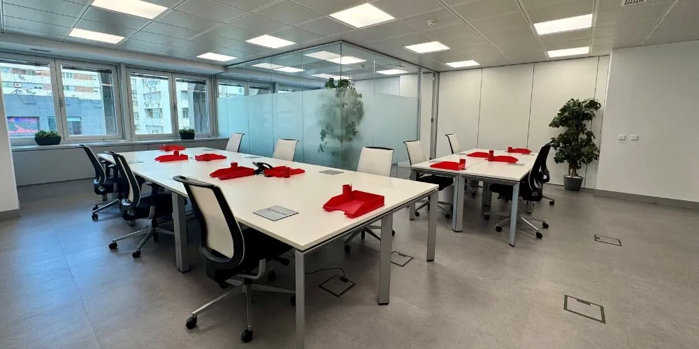 Espacios de trabajo flexibles: La clave para el crecimiento corporativo en Madrid y la reducción de costes