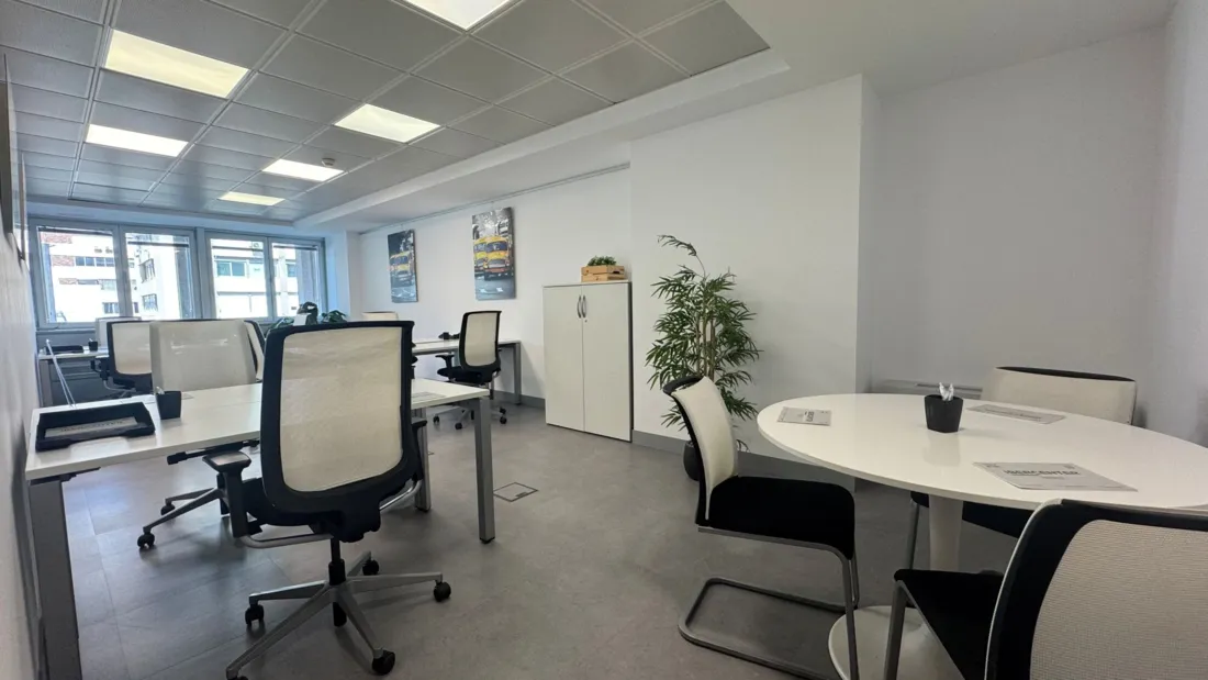 Office 17 Azca