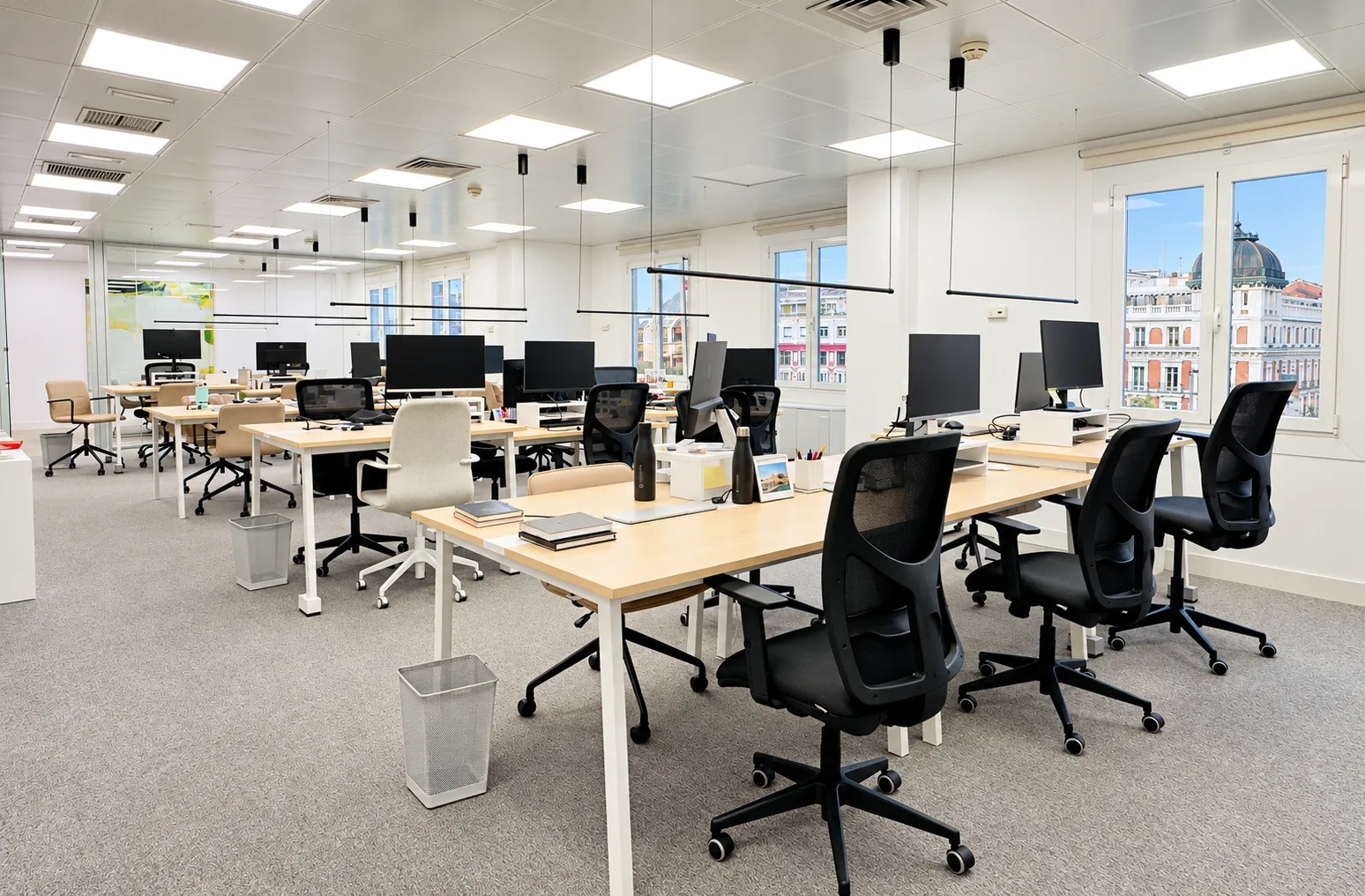 Traditional lease office in Recoletos · Paseo de Recoletos 16 · Current fit-out · workstations