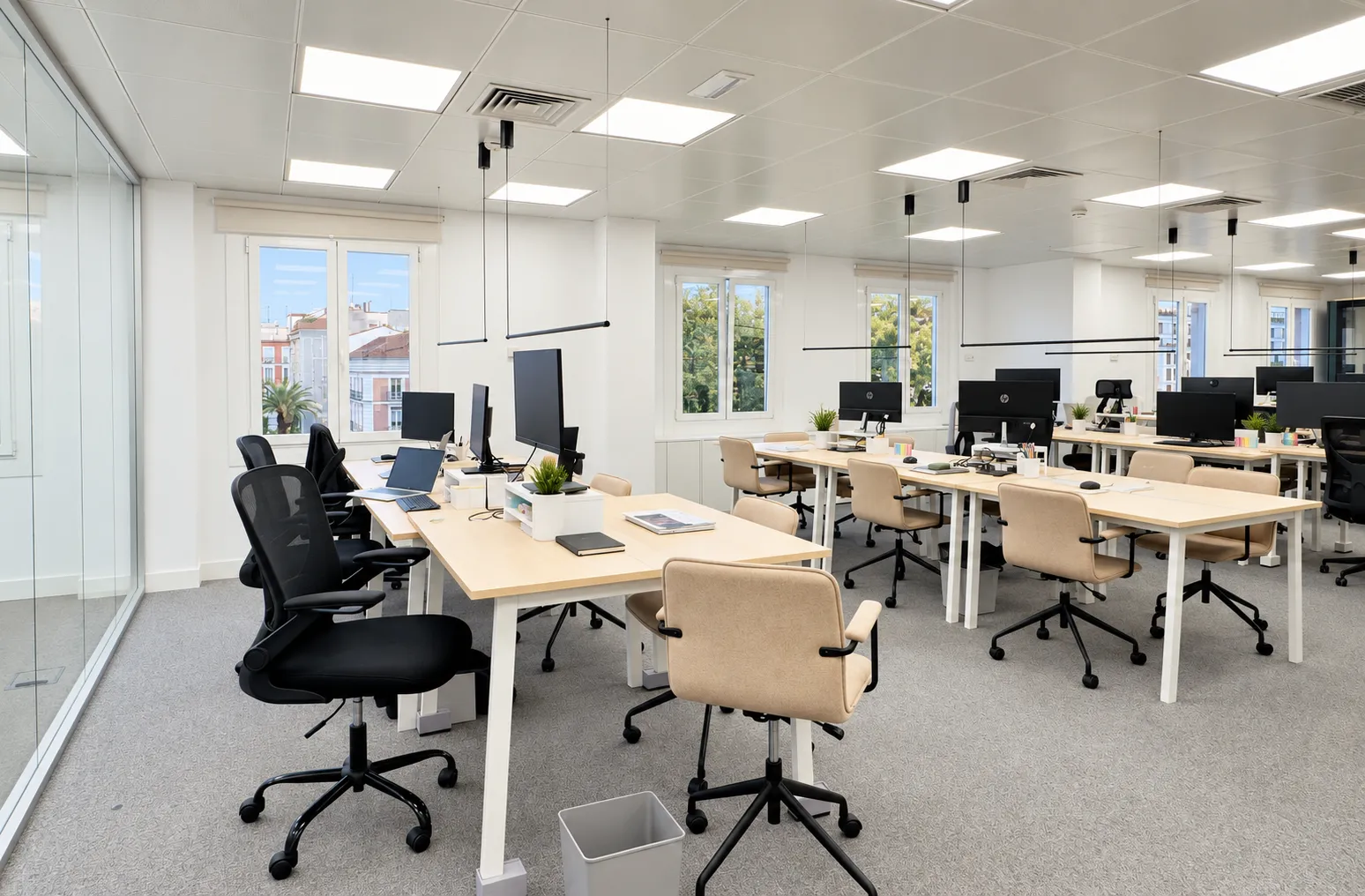 Traditional lease office in Recoletos · Paseo de Recoletos 16 · Current fit-out · workstations