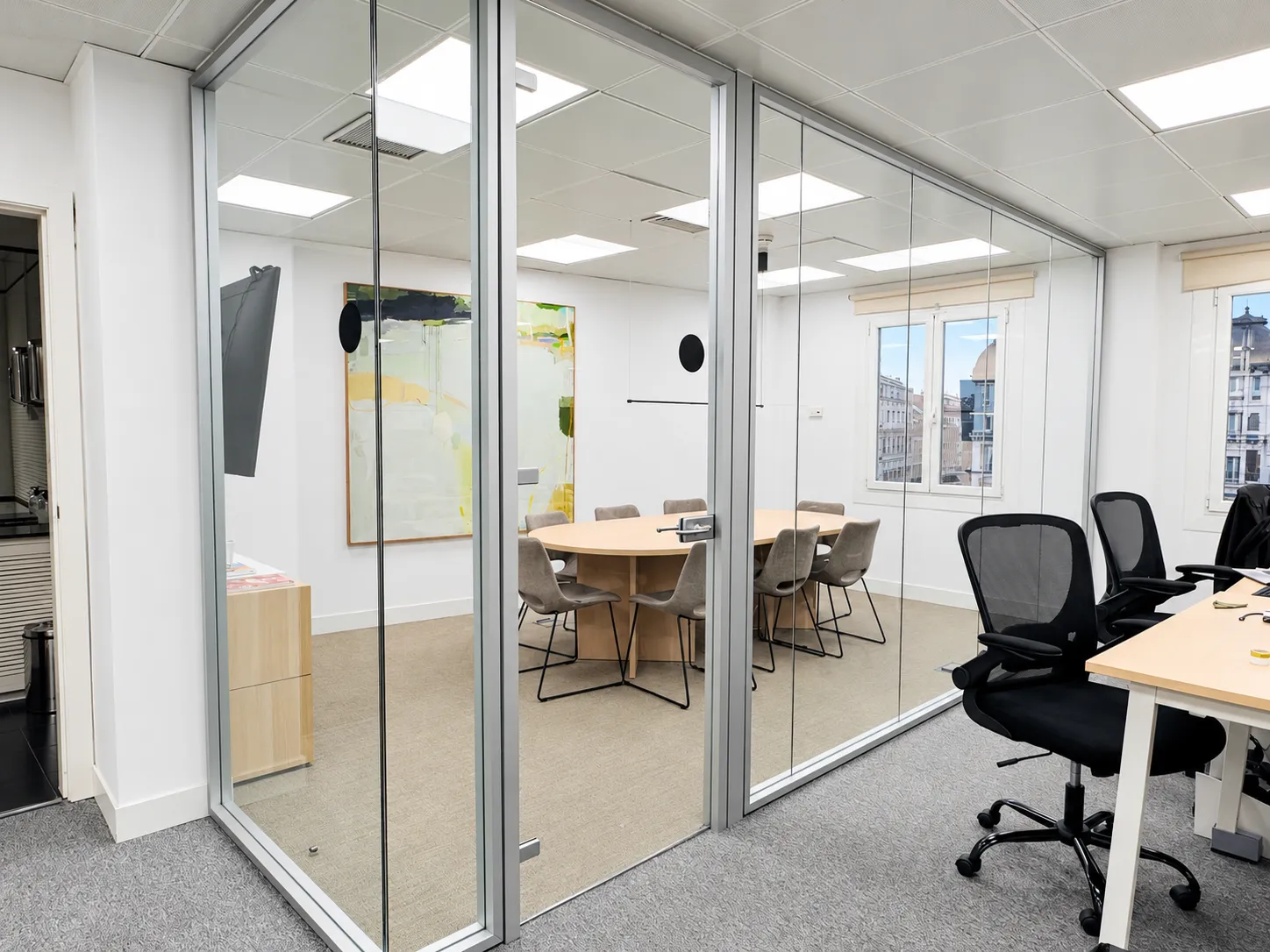 Traditional lease office in Recoletos · Paseo de Recoletos 16 · Current fit-out · meeting room