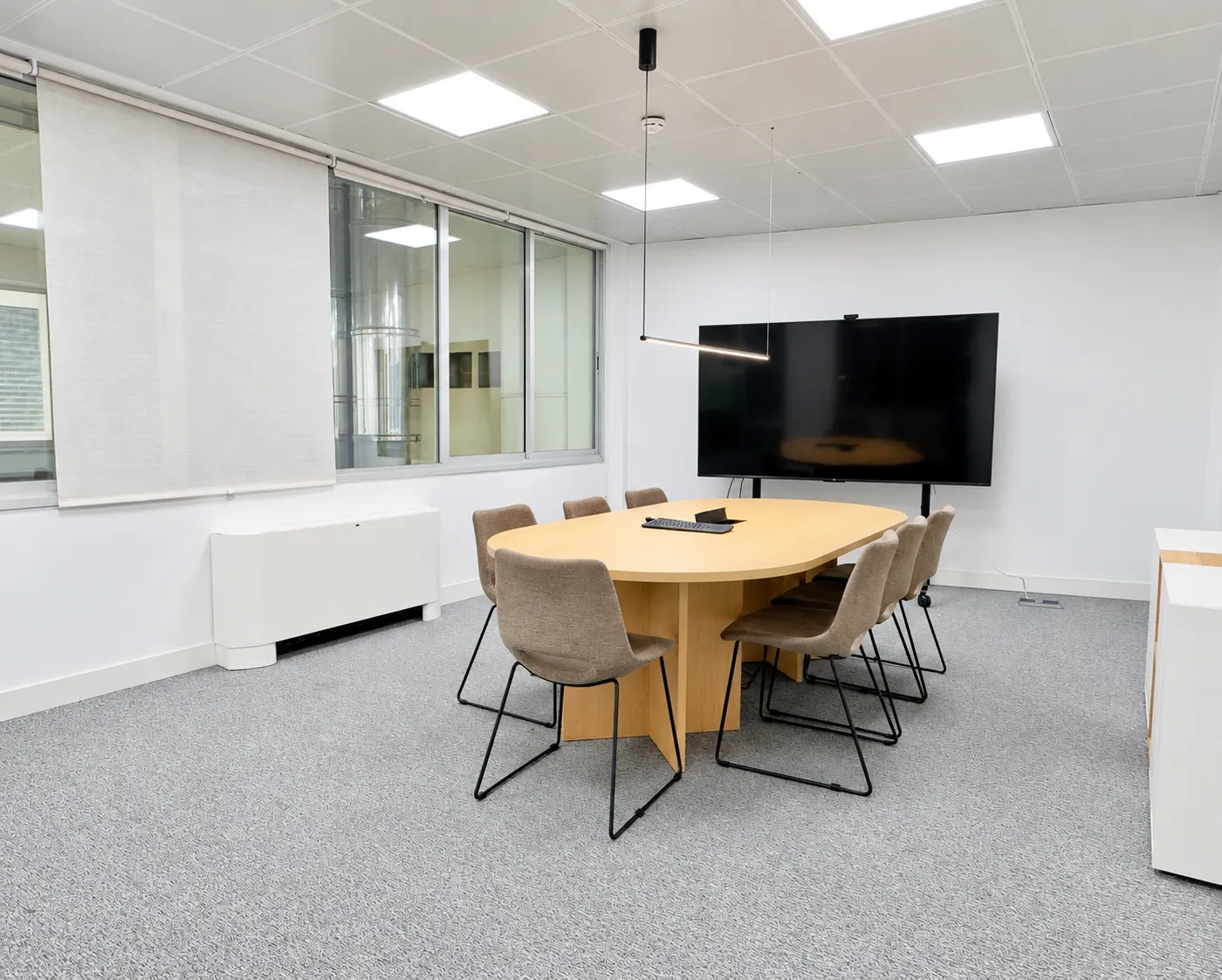 Traditional lease office in Recoletos · Paseo de Recoletos 16 · Current fit-out · meeting room