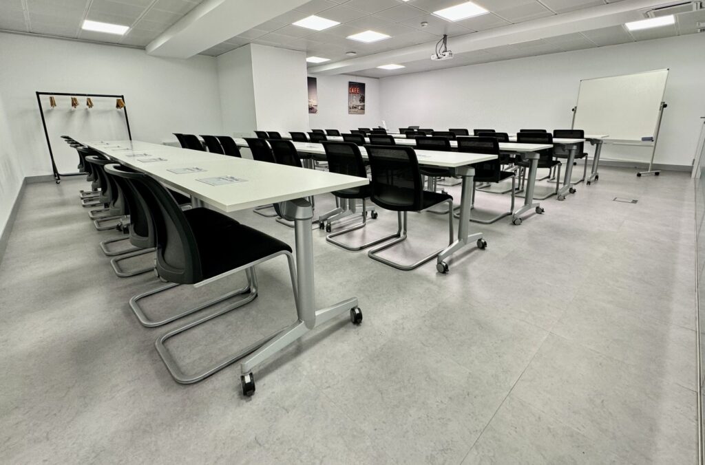 Montaje de sala formato Aula