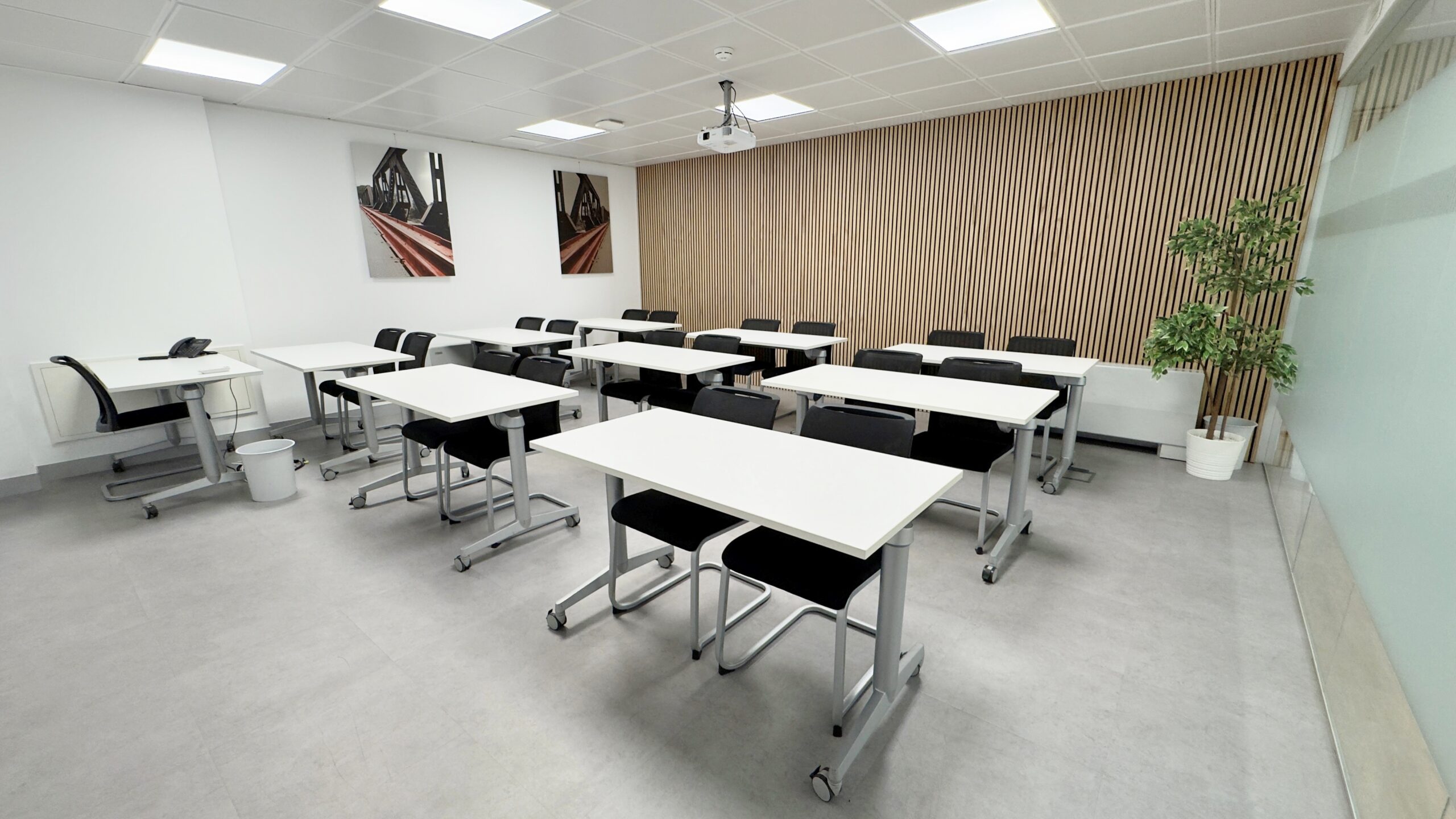 Sala R - ESCUELA (5)