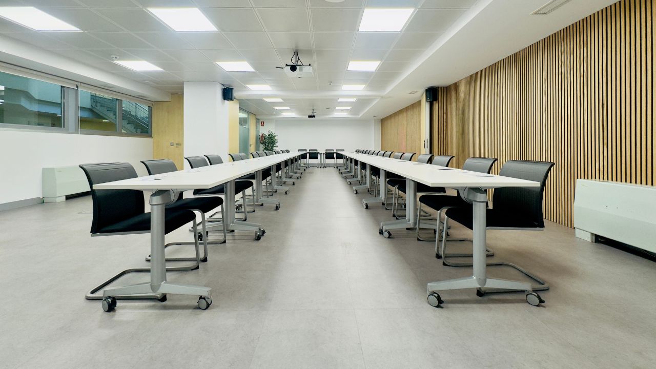 aulas de formación en madrid - alquiler de salas en madrid